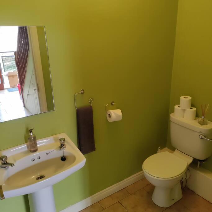 Apt 3 The Grainstore Clifden Bagian luar foto